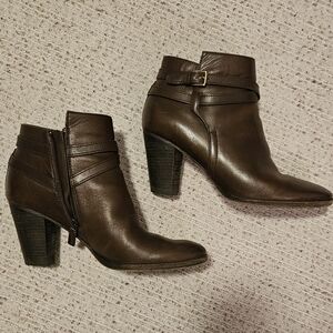 Cole Haan Anke Booties SZ 8 Brown